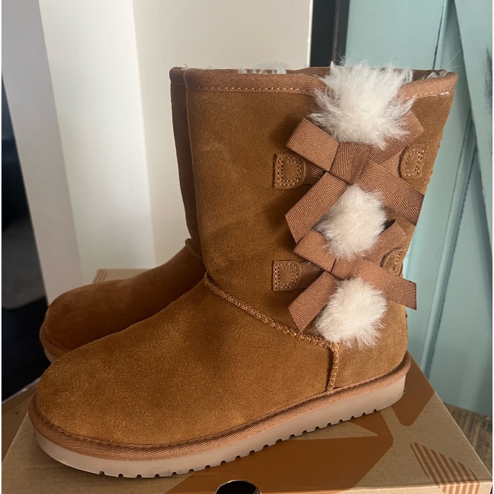 Ugg Koolaburra Boots size 6